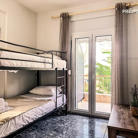 Seaside Retreat #propertly Διαμέρισμα