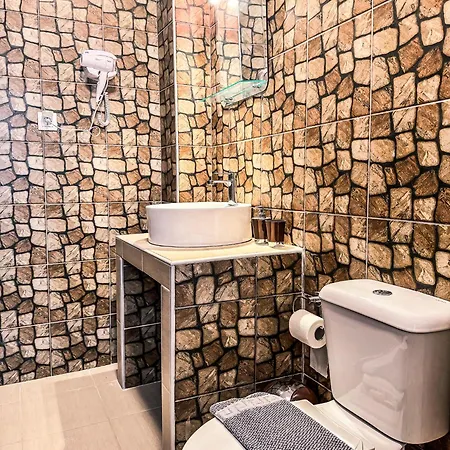 Seaside Retreat #propertly *